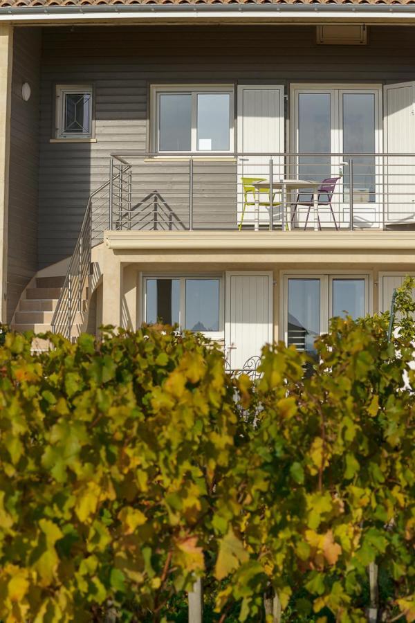 Les Raisins Du Bonheur Bed & Breakfast Puisseguin ภายนอก รูปภาพ