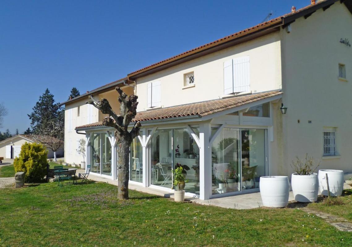 Les Raisins Du Bonheur Bed & Breakfast Puisseguin ภายนอก รูปภาพ